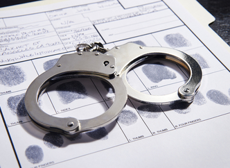 前科があると警備員になれない？前科があることによる警備の仕事への影響を解説